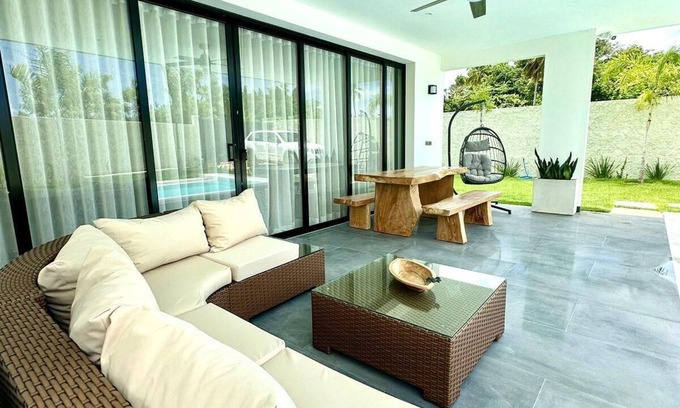 La Ceiba House | Los Cacaos by GC. A 3-bedroom house in lovely Las Terrenas with WiFi, AC