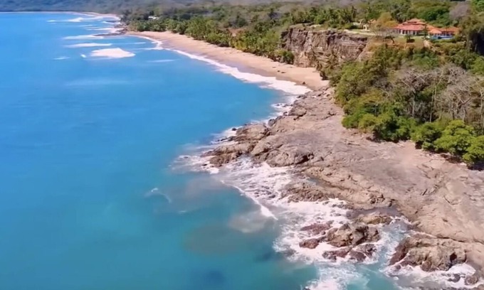 Tambor Villa | Los Delfines #2 LUXURY Villa 13 private pool Sleeps 7 plus 2 in queen sofa bed
