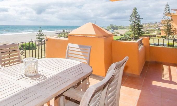 Castillo de la Duquesa Apartment | Los Granados 1211