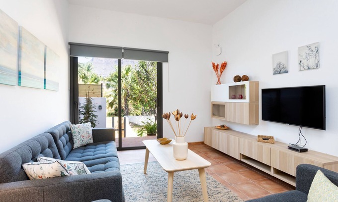Vueltas House | Los Mirlos1 Pareado con 3dormitorios 2baños Jardín y Solarium