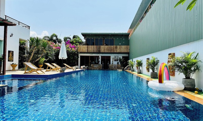 Nong Prue Villa | Los Santos Pattaya Luxury Pool Villa