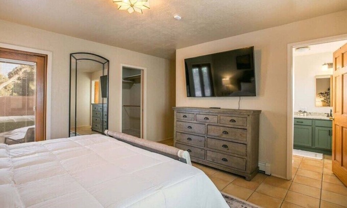Alamedan Valley House | Los Ranchos Elegant Adobe