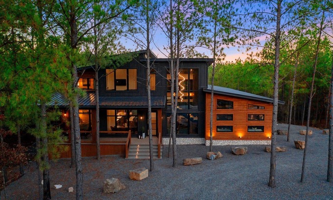 Broken Bow Cabin | Lost In The Pines in Hochatown/Broken Bow