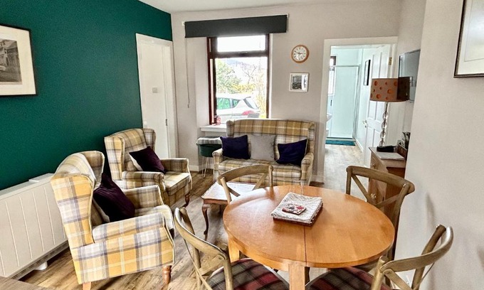 Rhynie House | Lottie’s Cottage, Rhynie, Aberdeenshire