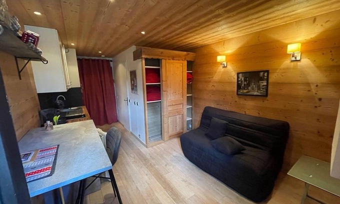 Le Planellet Apartment | LOUE STUDIO MEGEVE