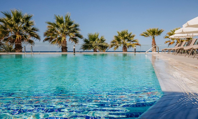 Chlorakas Hotel | Louis Paphos Breeze