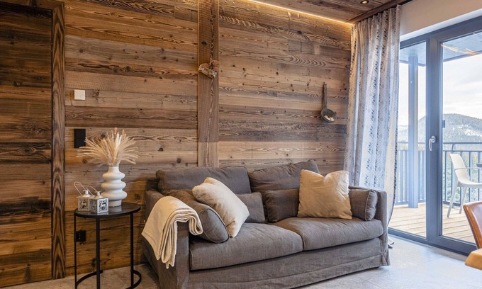 Sankt Martin am Tennengebirge Apartment | Lovely apartment for 5 people with WIFI, pool, TV, terrace and parking