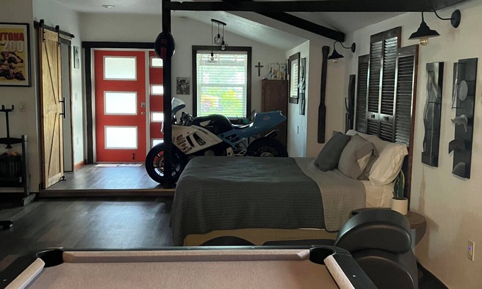 Fort Ogden Cabin | Love Cabin in amazing ArcadianA couple's destination