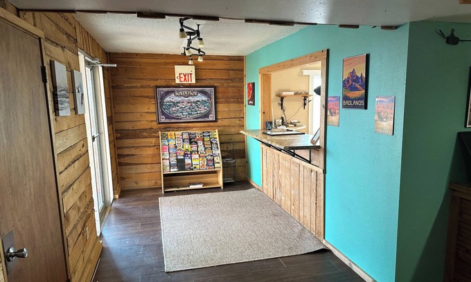 Northeast Entrance Badlands Hotel | Love Hotels Kadoka by OYO at Badlands SD