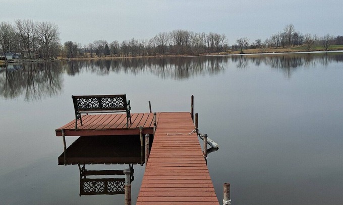Athens House | Love Life On The Lake