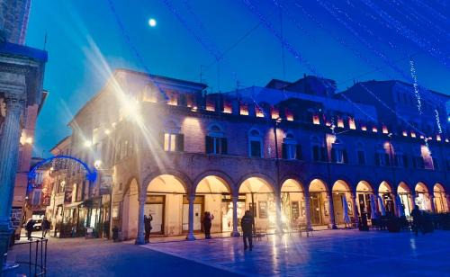 Centro Storico Apartment | Lovely 2 bedroom apartment steps from Ascoli's stunning Piazza del Popolo