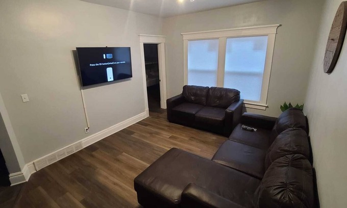 Buffalo Apartment | Lovely 2 bedroom aprt - 1st floor