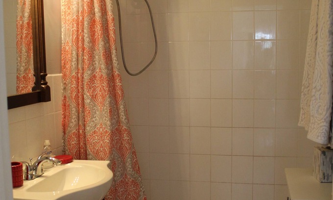 Morgan Park Apartment | Lovely 2 bedroom Boutique Suite in Beverly.