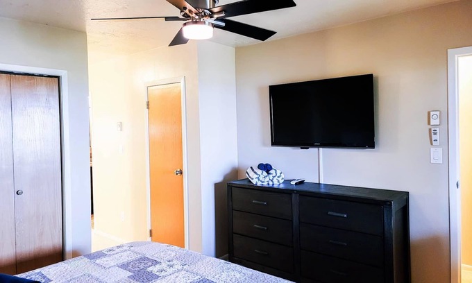 Eden Condo | Lovely 2-Bedroom Condo w/View, Pool, Balcony & BBQ