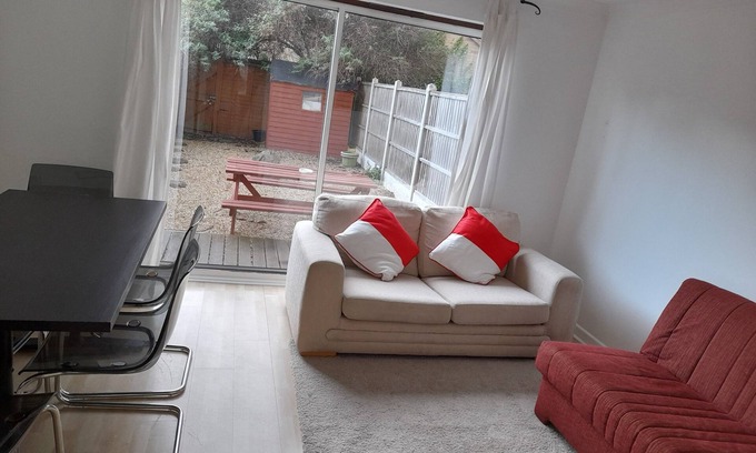 Greenwich House | Lovely 2 bedroom home with great transport link to Central London