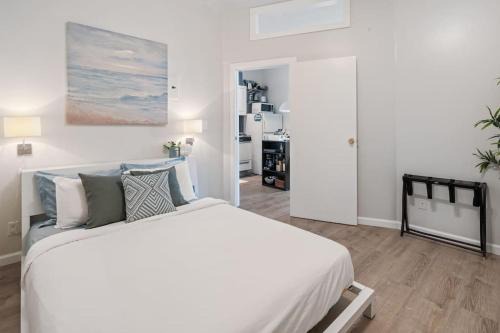 Midtown West Apartment | Lovely 2bed and 2bath with Unbeatable Location