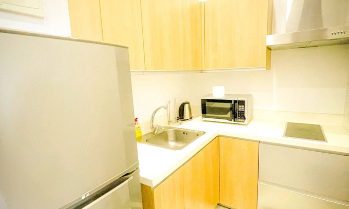 Downtown Condo | Lovely 2BR Penthouse in Gramercy (up to 8 pax)