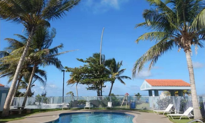 Mediania Alta Apartment | Lovely 3-bedroom 2 bath, ocean view penthouse with beach access and pool.