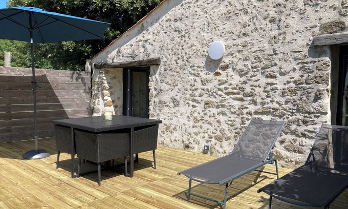 Sallertaine House | Lovely 3* Gazeau gîte in the heart of a Natura 2000 area 11 km from the beaches