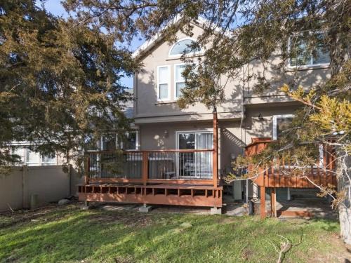 Cottonwood Heights House | Lovely 4 BDR Home with Private Hot Tub Near Trails