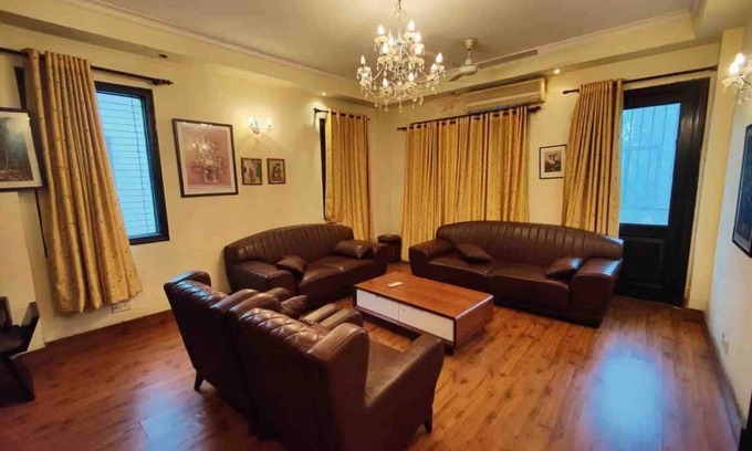 New Friends Colony Apartment | Lovely 7BHK Unit/Spacious Entire Two floors