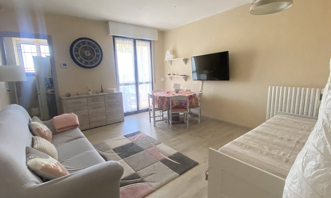 Colazza Apartment | Lovely apartment 10 minutes from pet friendly Lake Maggiore 🐾