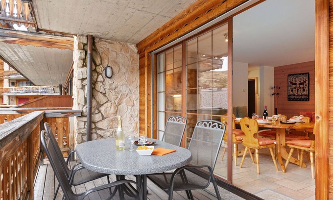 Val d'Illiez Apartment | Lovely apartment for 4 guests with WIFI, TV, balcony, pets allowed and parking