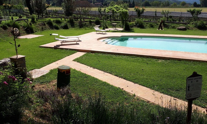 Monteleone d'Orvieto Apartment | Lovely apartment for 4 people with pool, WIFI, TV and parking