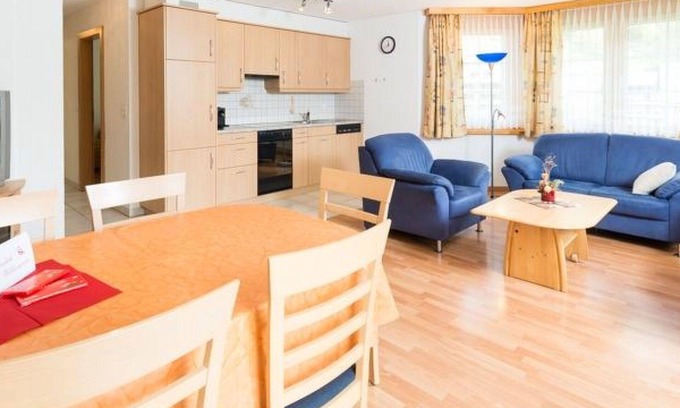 Saas Grund Apartment | Lovely apartment for 5 people with WIFI, TV, balcony and pets allowed
