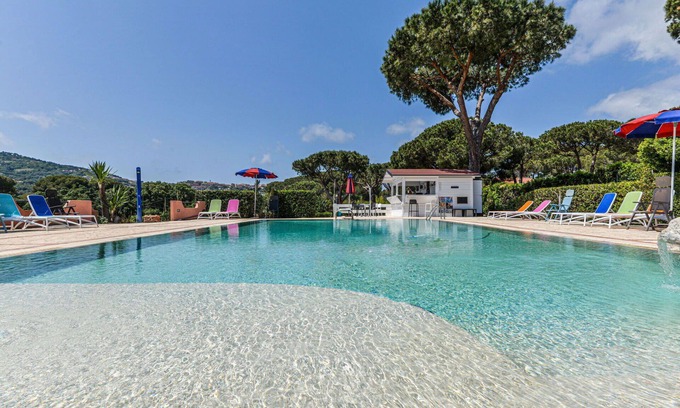 Naregno Apartment | Lovely apartment for 4 guests with WIFI, A/C, pool, terrace and parking