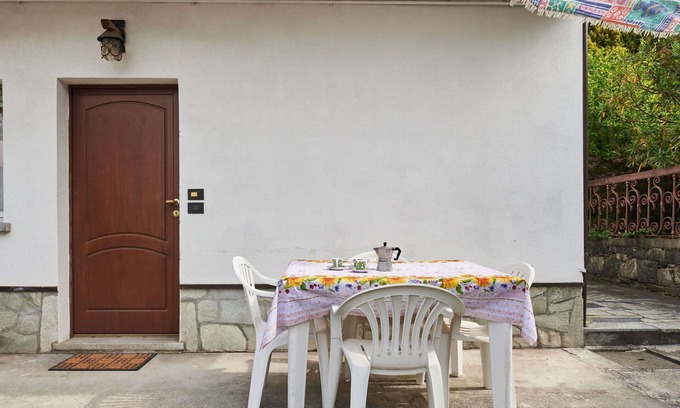 Gera Lario Apartment | Lovely apartment for 7 people with WIFI, TV, terrace, pets allowed and parking