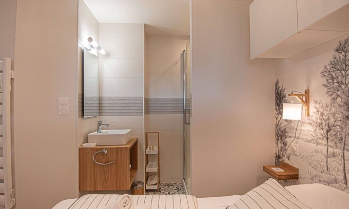 Carnac Apartment | Lovely apartment for 2 guests with WIFI, TV, balcony and parking