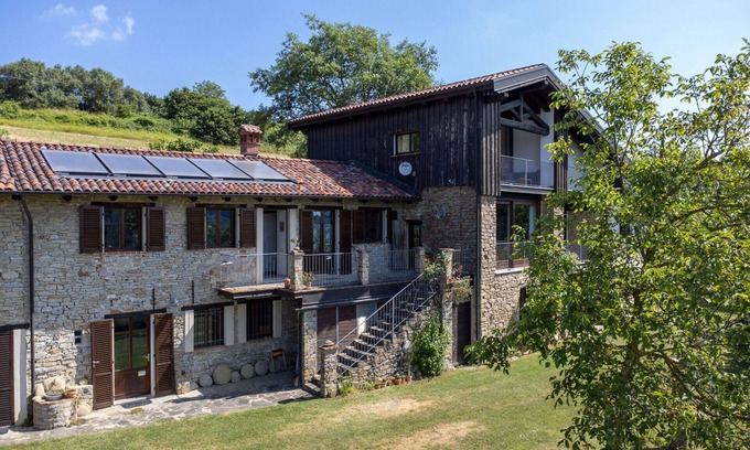 Murazzano Apartment | Lovely apartment for 4 people with WIFI, terrace, pets allowed and panoramic view
