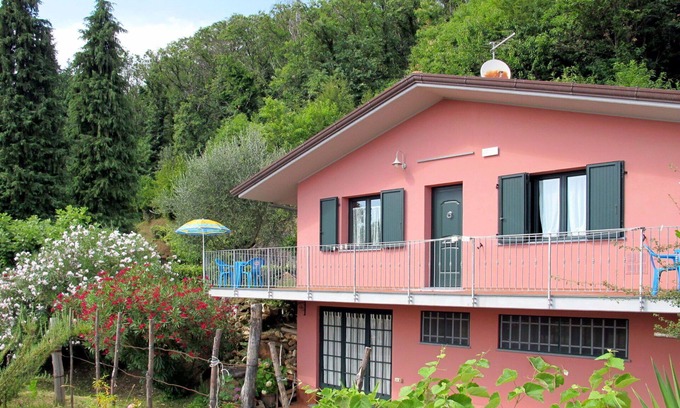 Massa Apartment | Lovely apartment for 4 people with WIFI, TV and parking