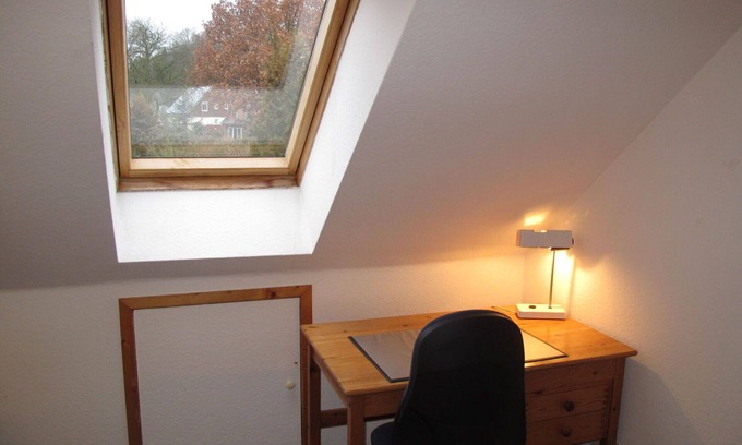 Godern Apartment | Lovely apartment for 5 guests with TV, balcony and parking