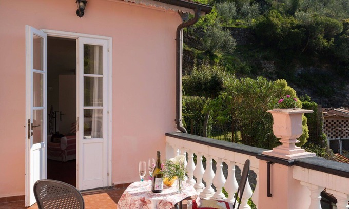Prela Apartment | Lovely apartment for 6 guests with TV, patio, pets allowed and parking