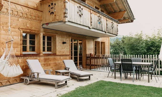 Saanen Apartment | Lovely apartment for 6 people with WIFI and balcony