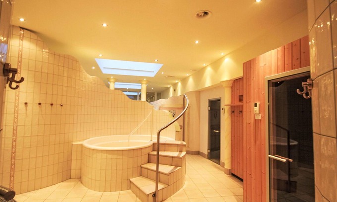 Saas-Fee Apartment | Lovely apartment for 6 people with WIFI, TV and balcony