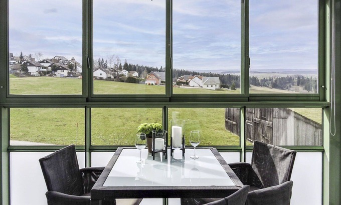 Loffingen Apartment | Lovely apartment for 4 guests with WIFI, pool, TV, balcony and parking