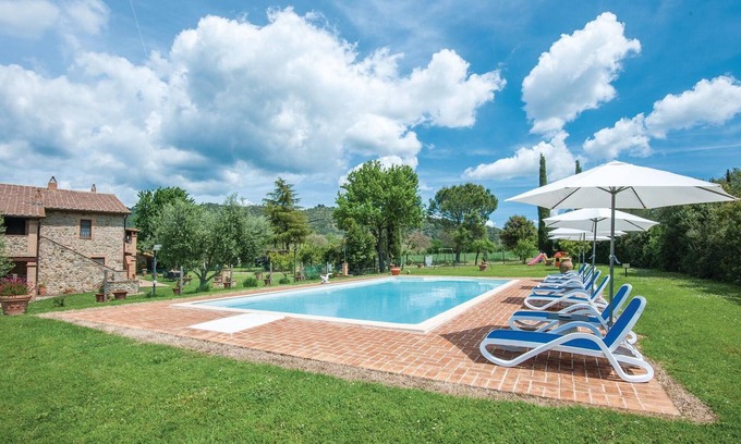Cinigiano Apartment | Lovely apartment in Cinigiano GR