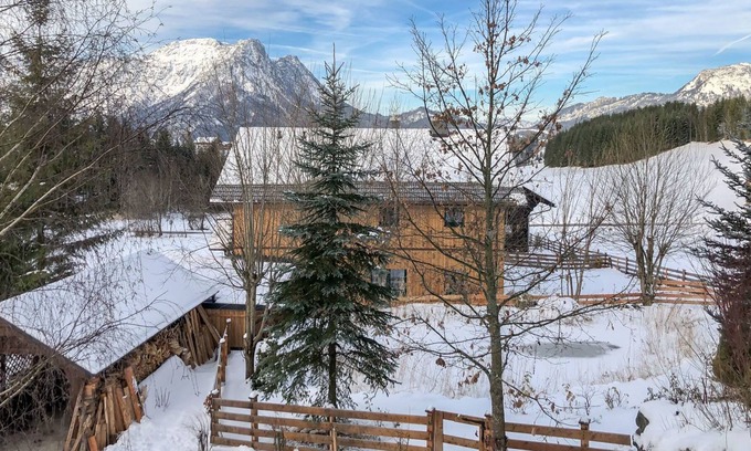 Bad Aussee Villa | Lovely apartment in villa for 2 people with WIFI, TV, patio, panoramic view and parking