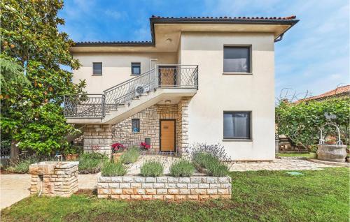 Valbandon Apartment | Lovely Apartment In Fazana With Wifi