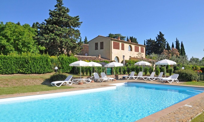 Tavarnelle Val di Pesa Apartment | Lovely apartment with A/C, WIFI, pool, panoramic view and parking, close to Greve In Chianti