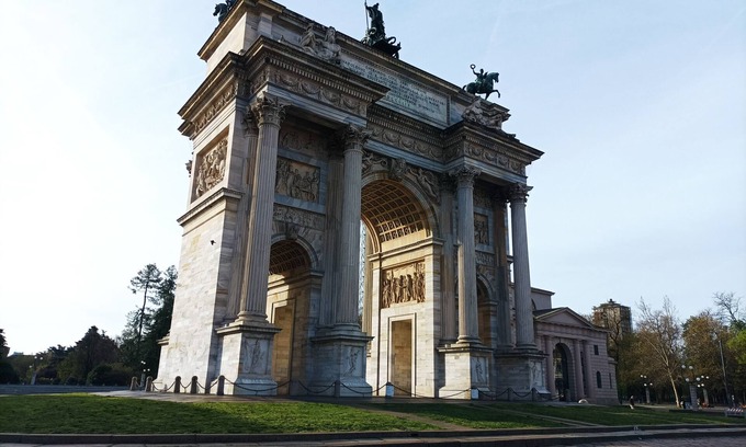 Milan Apartment | Lovely Arch Milano