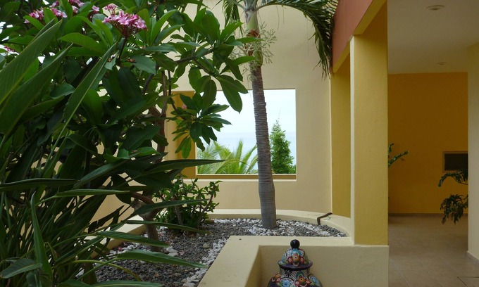 Buenavista Condo | Lovely Beach-Front East Cape Condo
