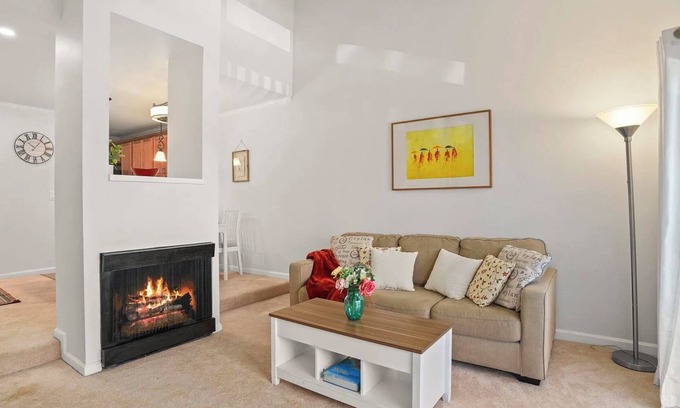 Walnut Creek Apartment | Lovely bright fully furnished private 1-bed apt in Walnut Creek central to all.