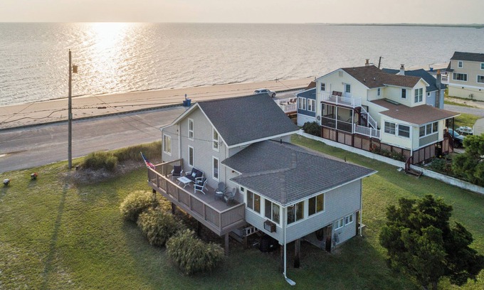 Fortescue House | Lovely Coastal Home By Delaware Bay: Walk to Beach