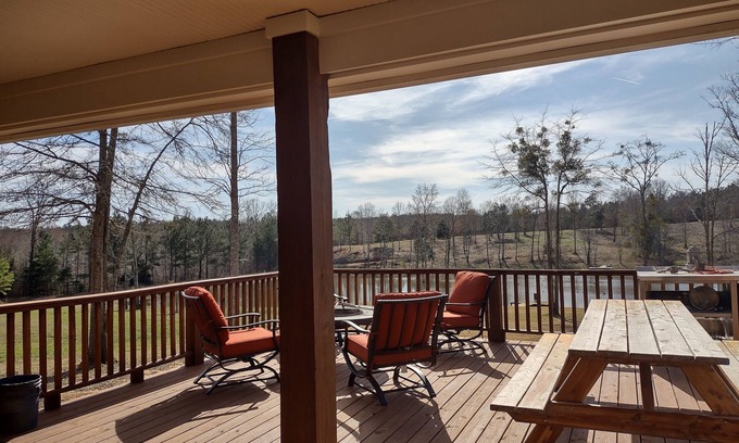 Grady Cabin | Lovely country setting on 40+ acres of private land.