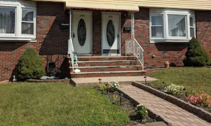 North Arlington Apartment | Lovely, Cozy and Charming 1BD Basement Apartment
