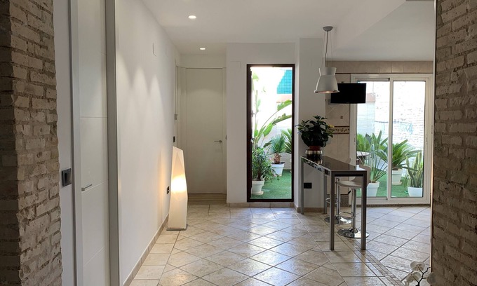 Mislata House | LOVELY DESIGN HOUSE WITH INTERIOR GARDEN.
